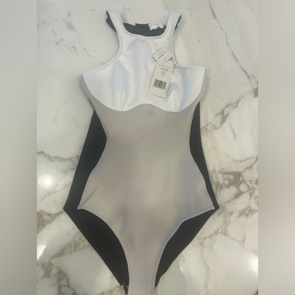 Stella Iconic Colour Block